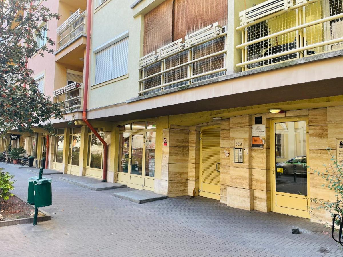 Peony Holló Apartamento Budapest